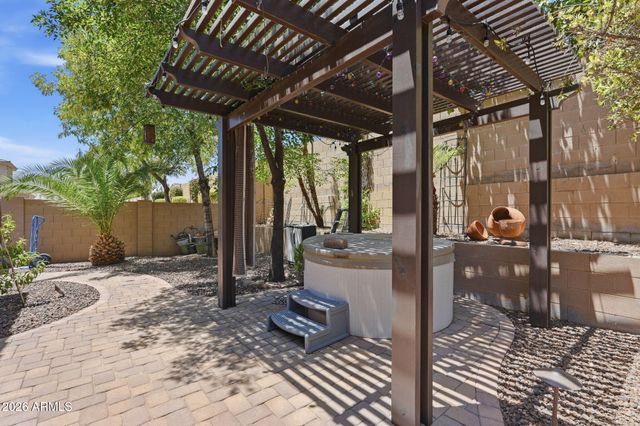5504 W STRAIGHT ARROW Lane, Phoenix, AZ 85083