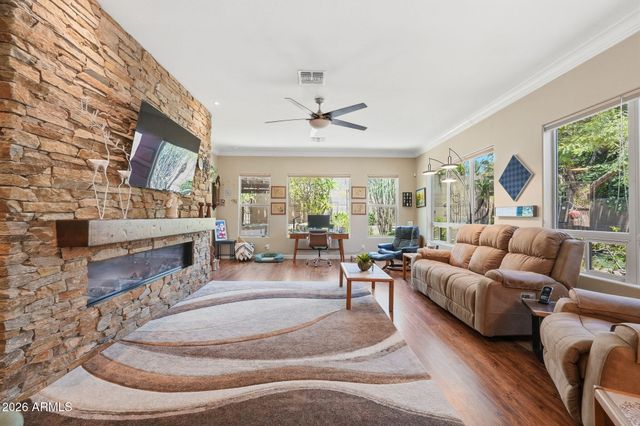 5504 W STRAIGHT ARROW Lane, Phoenix, AZ 85083
