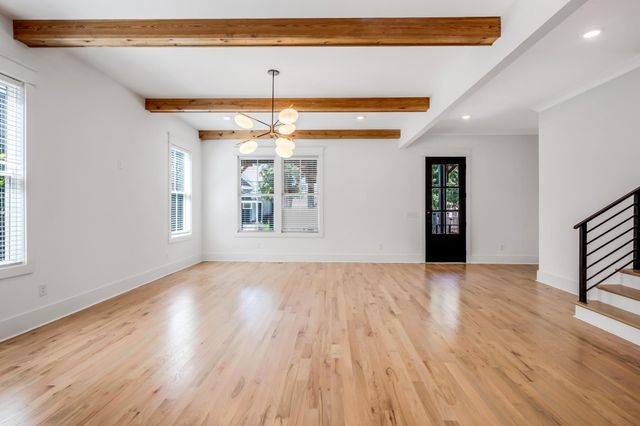 1902 12th Ave, N, Nashville, TN 37208