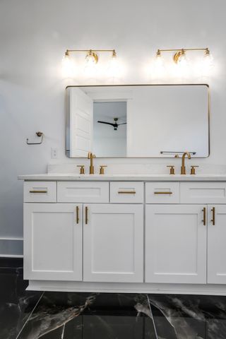 1902 12th Ave, N, Nashville, TN 37208
