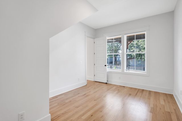 1902 12th Ave, N, Nashville, TN 37208