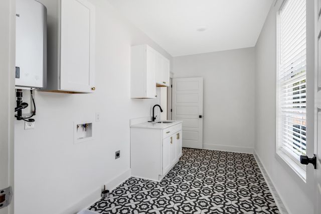1902 12th Ave, N, Nashville, TN 37208