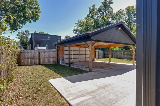 1902 12th Ave, N, Nashville, TN 37208