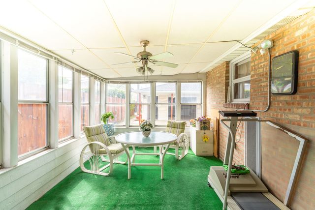 6046 S Melvina Avenue, Chicago, IL 60638