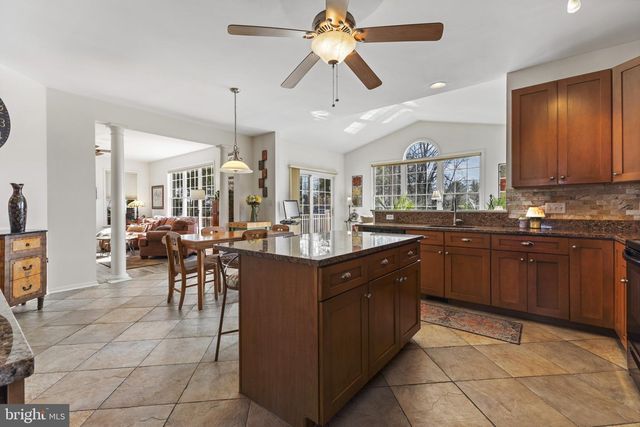 1868 ROBERTA DR, Chester, MD 21619