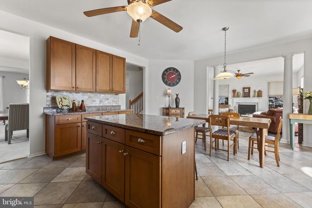 1868 ROBERTA DR, Chester, MD 21619