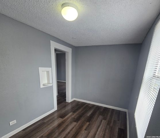 118 Fuente, San Antonio, TX 78210