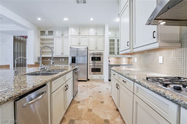 8242 Bella Veduta Avenue, Las Vegas, NV 89178