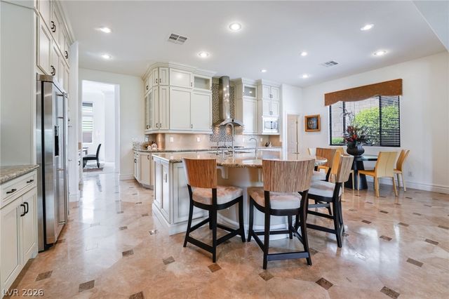 8242 Bella Veduta Avenue, Las Vegas, NV 89178