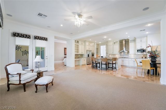 8242 Bella Veduta Avenue, Las Vegas, NV 89178