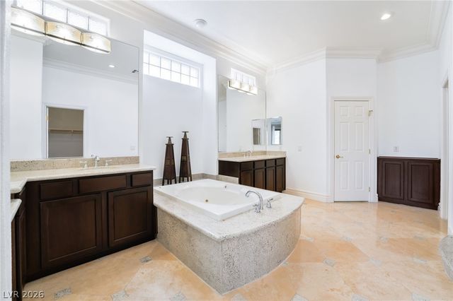 8242 Bella Veduta Avenue, Las Vegas, NV 89178