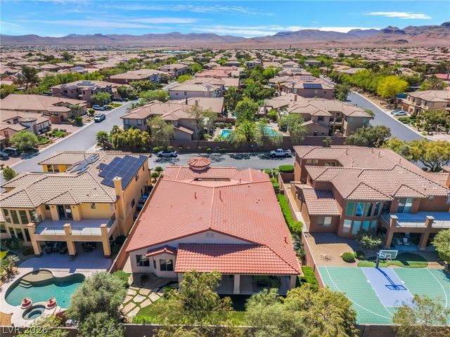 8242 Bella Veduta Avenue, Las Vegas, NV 89178