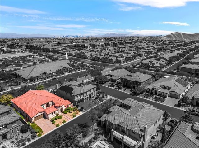 8242 Bella Veduta Avenue, Las Vegas, NV 89178