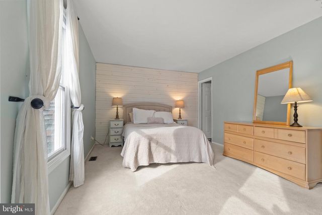 1005 ANDOVER CT, Marlton, NJ 08053