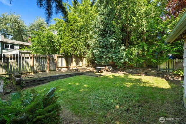 122 NW 103rd Street, Seattle, WA 98177