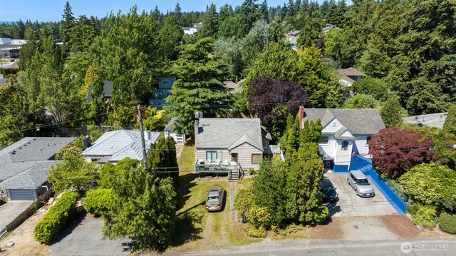 122 NW 103rd Street, Seattle, WA 98177