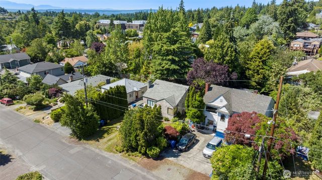 122 NW 103rd Street, Seattle, WA 98177