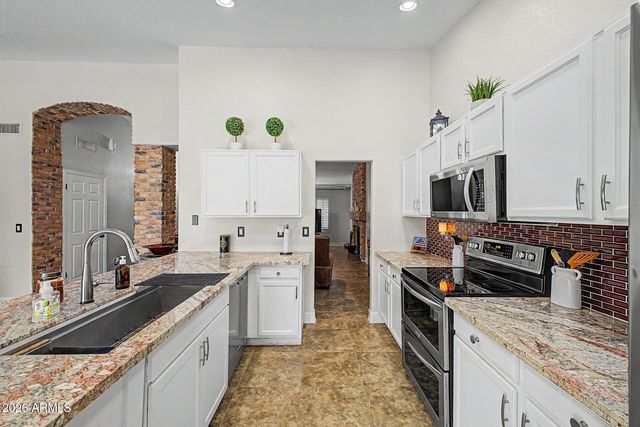 4740 E VILLA MARIA Drive, Phoenix, AZ 85032