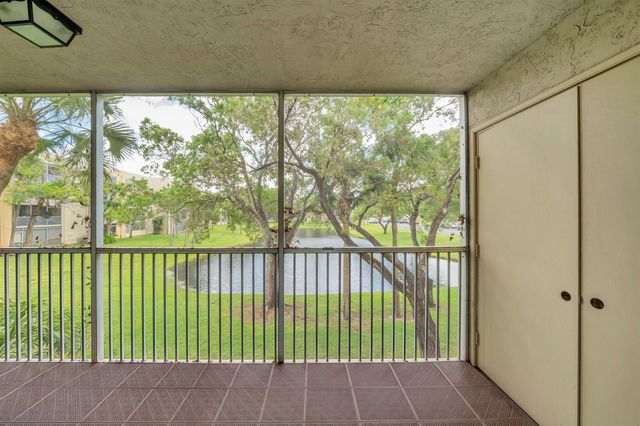 3361 NW 47th Terrace 231, Lauderdale Lakes, FL 33319