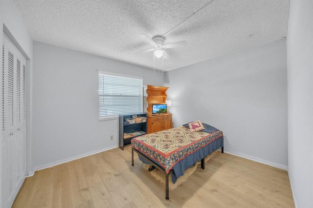 3361 NW 47th Terrace 231, Lauderdale Lakes, FL 33319
