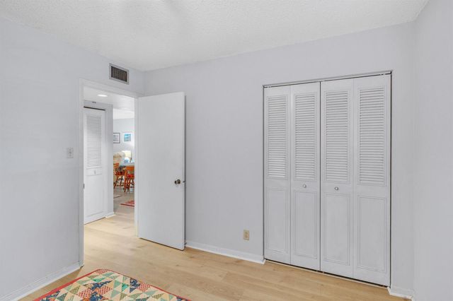 3361 NW 47th Terrace 231, Lauderdale Lakes, FL 33319