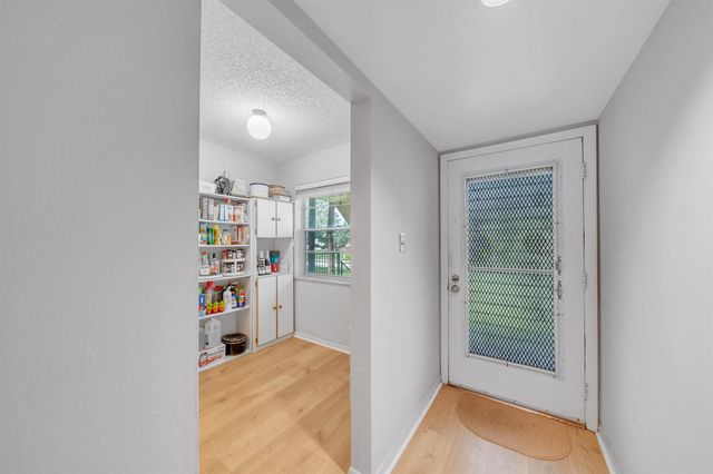 3361 NW 47th Terrace 231, Lauderdale Lakes, FL 33319