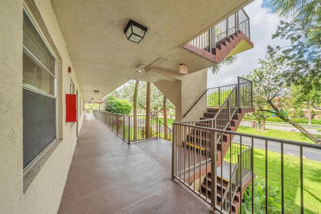 3361 NW 47th Terrace 231, Lauderdale Lakes, FL 33319