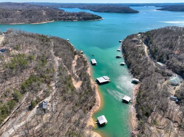 369 Lakeshore Road, Eureka Springs, AR 72631