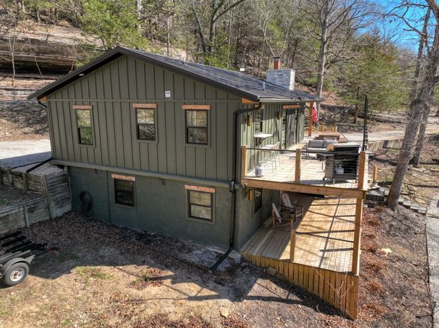 369 Lakeshore Road, Eureka Springs, AR 72631