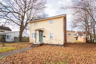 416 N Cedar Avenue, Niles, OH 44446