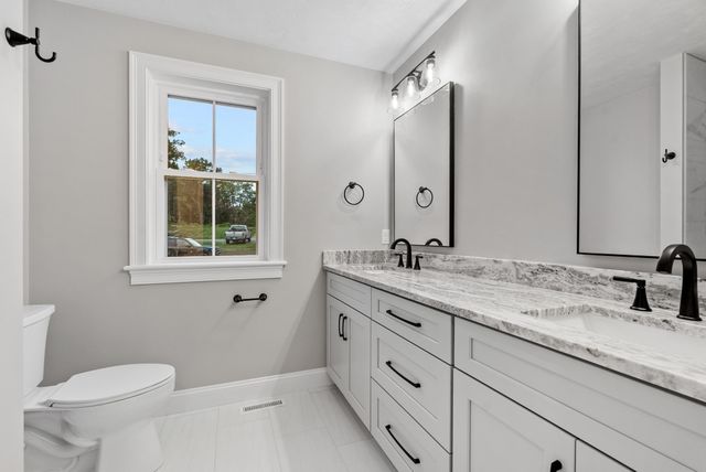 262 Glenwood Rd, Rutland, MA 01543