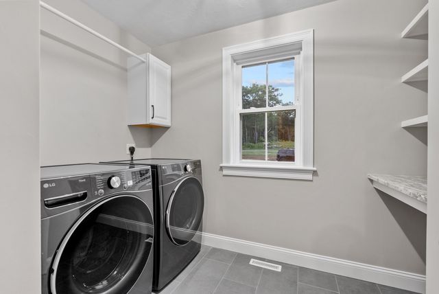 262 Glenwood Rd, Rutland, MA 01543
