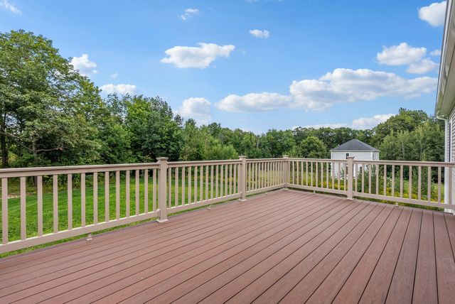262 Glenwood Rd, Rutland, MA 01543