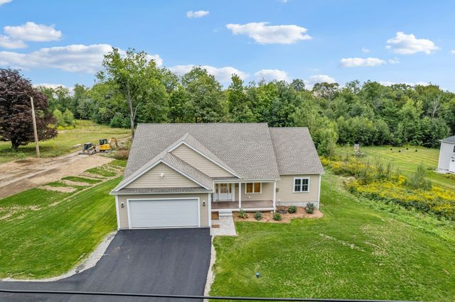262 Glenwood Rd, Rutland, MA 01543