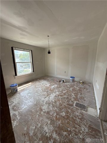 3007 E 4th Street, Dayton, OH 45403