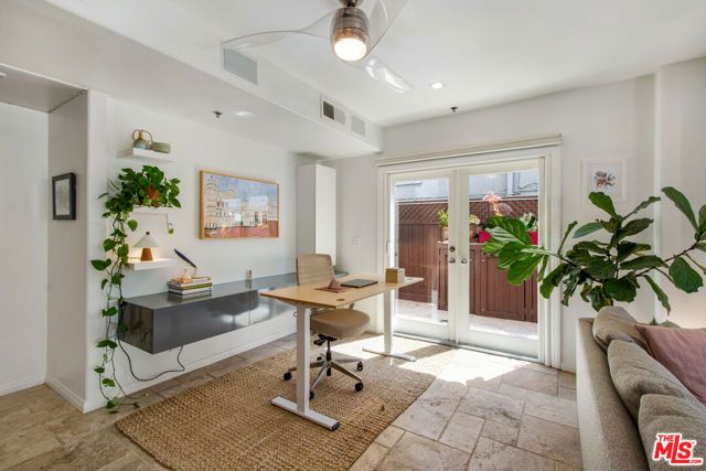 11838 Kiowa Avenue 101, Los Angeles, CA 90049