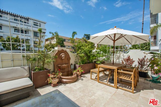 11838 Kiowa Avenue 101, Los Angeles, CA 90049