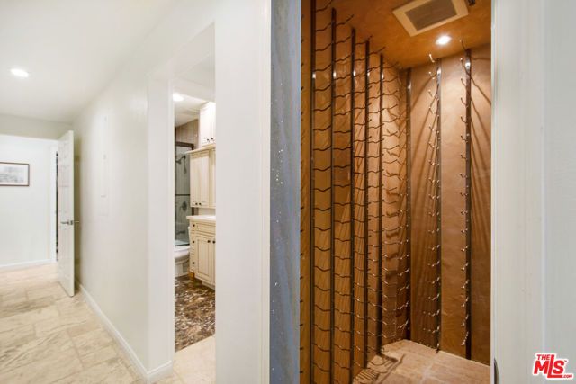 11838 Kiowa Avenue 101, Los Angeles, CA 90049