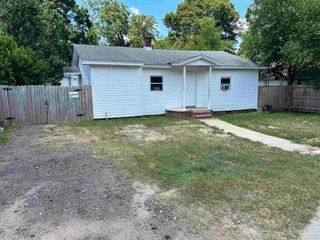 2418 W Blount St, Pensacola, FL 32561