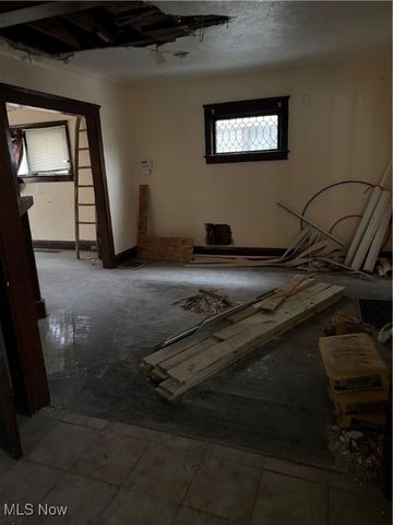 9710 Parmelee Avenue, Cleveland, OH 44108