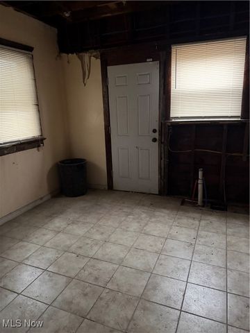 9710 Parmelee Avenue, Cleveland, OH 44108