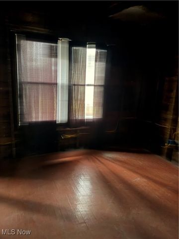 9710 Parmelee Avenue, Cleveland, OH 44108