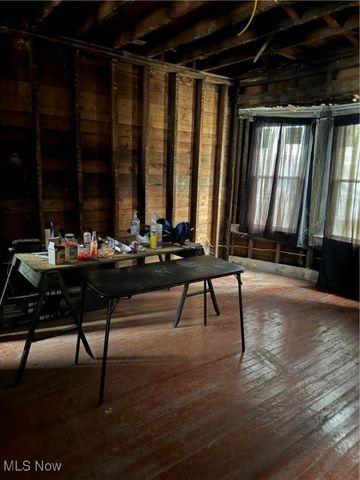 9710 Parmelee Avenue, Cleveland, OH 44108