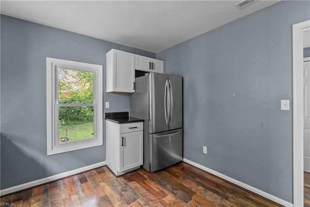 206 Oak ST, Suffolk, VA 23434