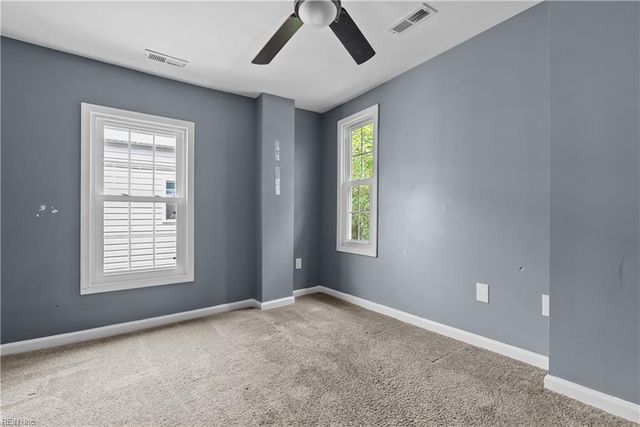 206 Oak ST, Suffolk, VA 23434