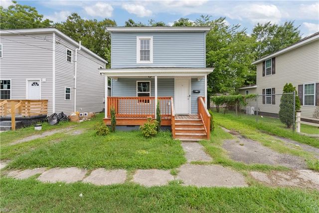 206 Oak ST, Suffolk, VA 23434