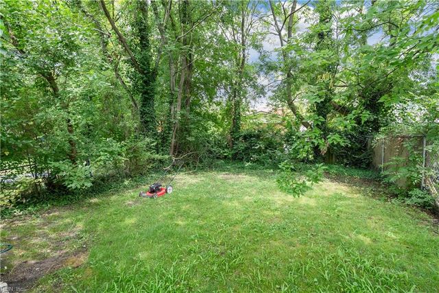 206 Oak ST, Suffolk, VA 23434