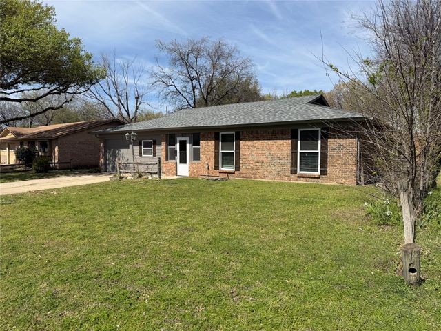 7425 Deaver Drive, North Richland Hills, TX 76180