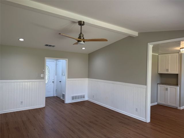 7425 Deaver Drive, North Richland Hills, TX 76180