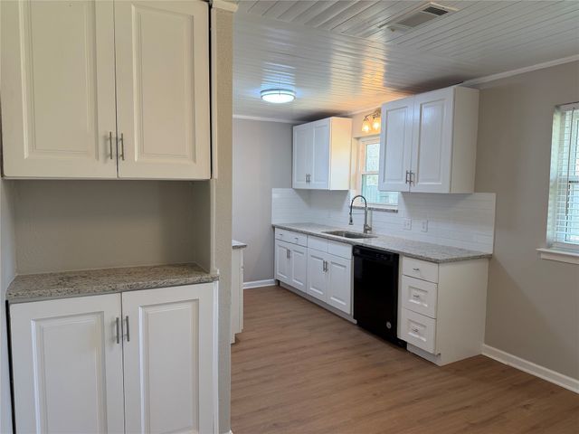 7425 Deaver Drive, North Richland Hills, TX 76180